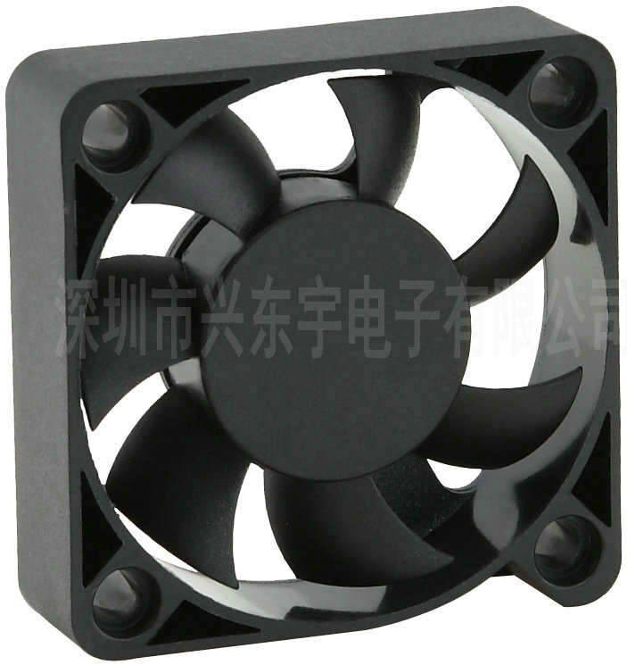 舞台燈光散熱風扇http://www.wuxueedu.com/products-detail.asp?cpid=121